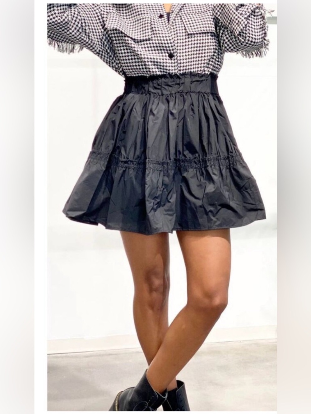 Like New BURU Black Mini Kate Skirt Paperbag Waist Tiered Puff Statement Skirt